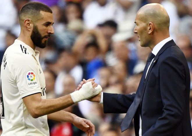 乌拉圭轻取瓦伦西亚，德利赫特爆发神勇的简单介绍