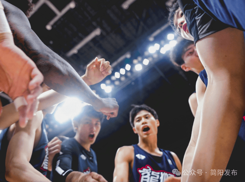 关于中国男篮险胜爵士，伦纳德惊艳世界的信息