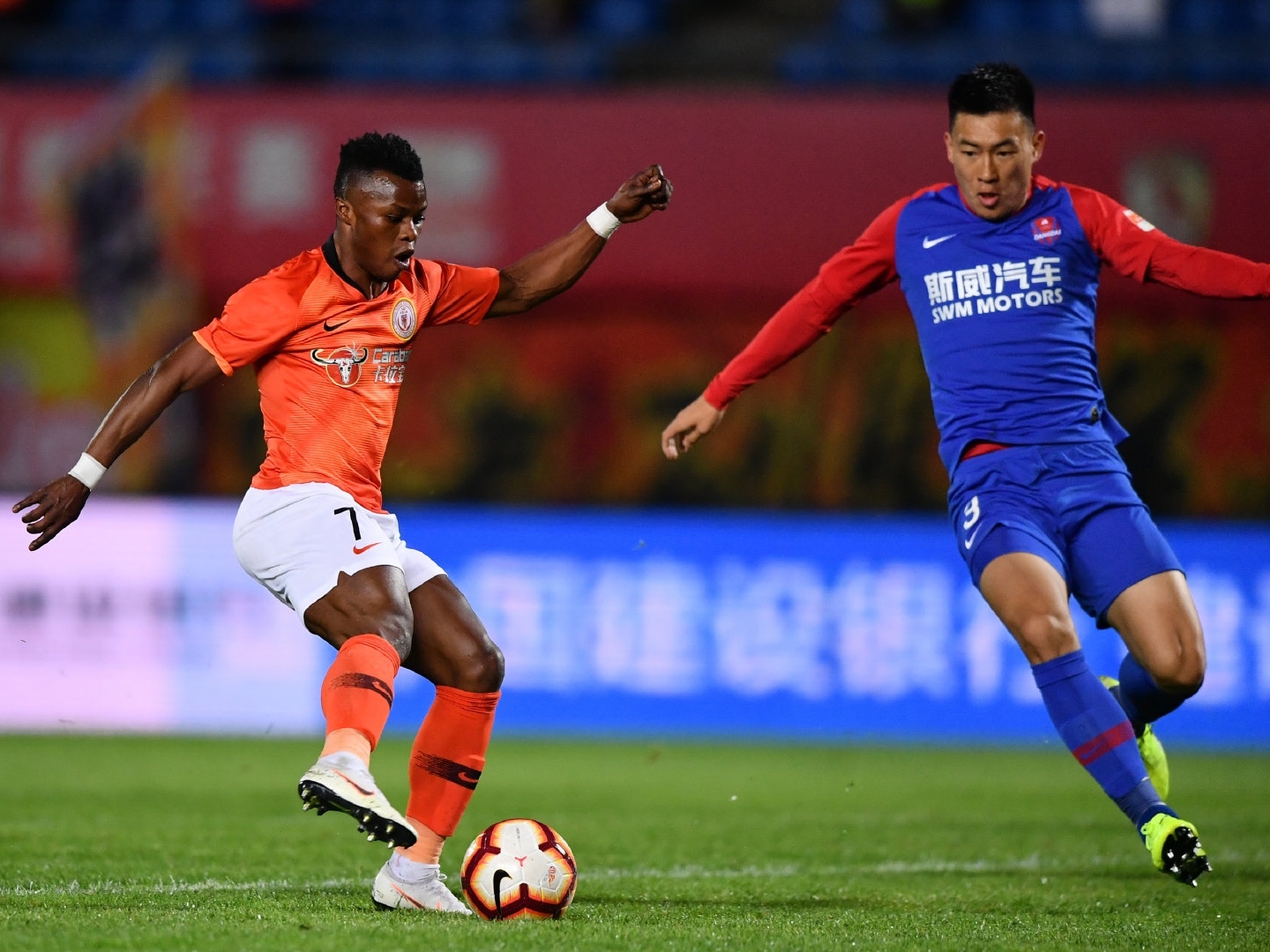 重庆斯威主场获胜,连战连胜士气高昂 重庆斯威主场获胜,连战连胜士气高昂