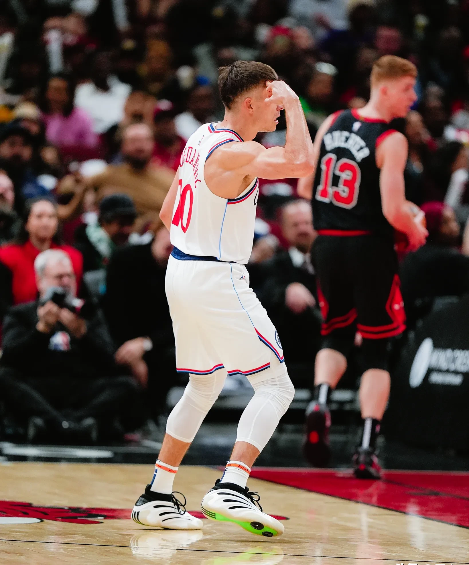 包含快船防守稳固，对手得分不足50分的词条