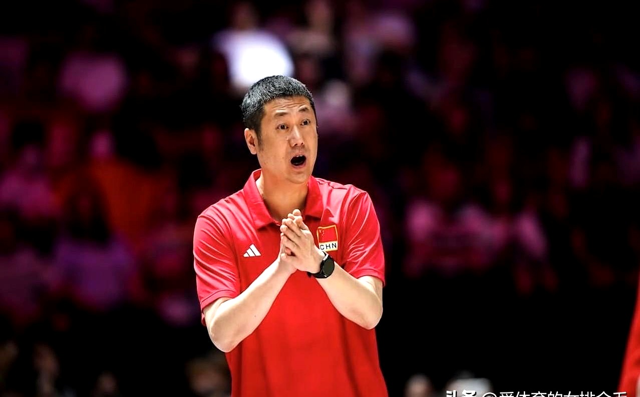 小狐队主场惨遭颠覆，不敌对手攻势