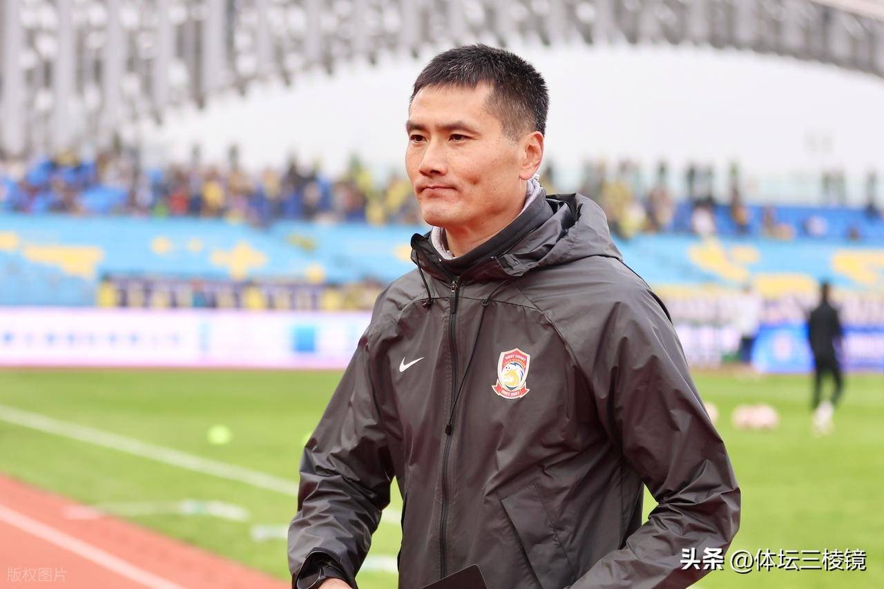 球队主帅调整战术，球员状态迅速提升，期待更好表现的简单介绍