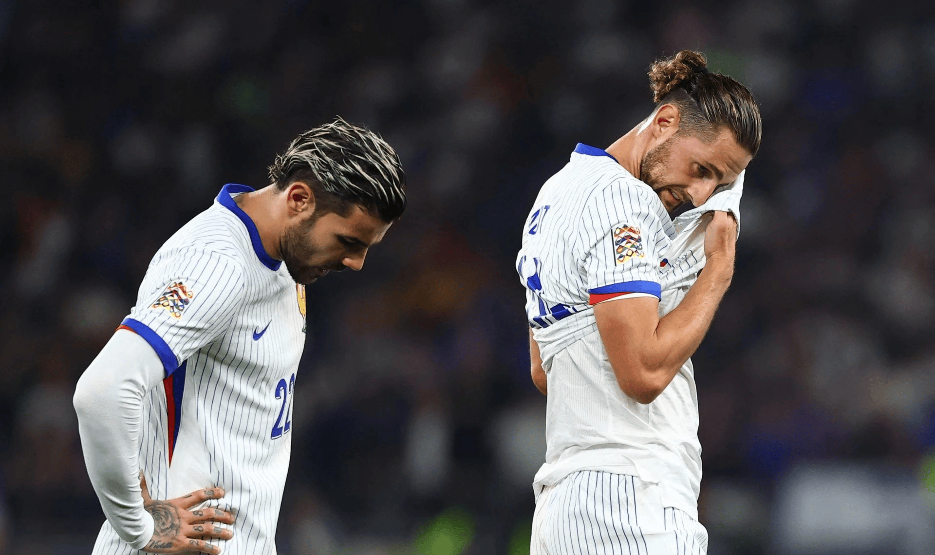 包含欧国联比赛十六强胜负已分，强队晋级的词条